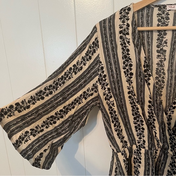 Blush & Day Blouse Top Flowy Floral Dressy Plus Size 2X Black Cream - Picture 5 of 7